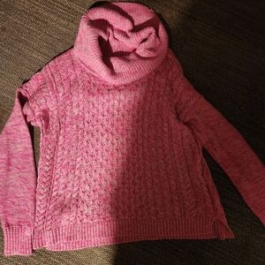 AmericanEagle Turtle Neck